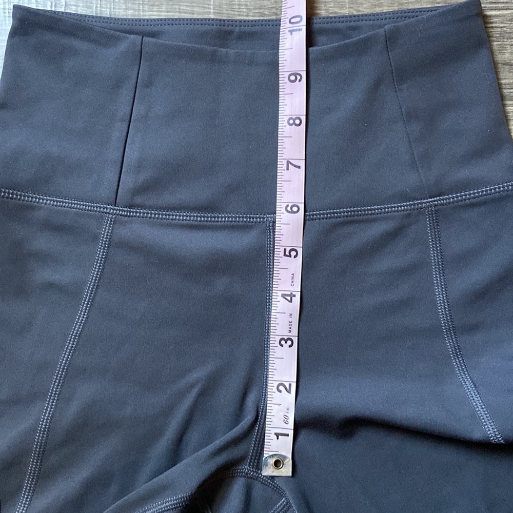 High Rise Bike Shorts - Picture 5 of 8